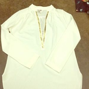 White tunic with gold trim V neck